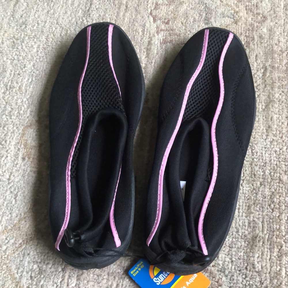 Sun&Sky Women’s Aqua Shoes Black Pink 9-10